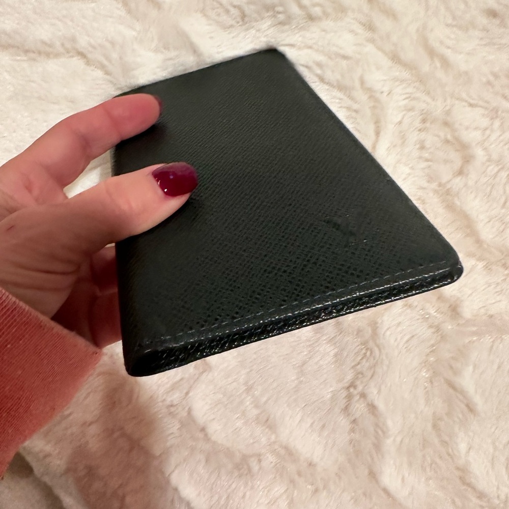 Louis Vuitton Tiaga leather Wallet - Picture 6 of 8